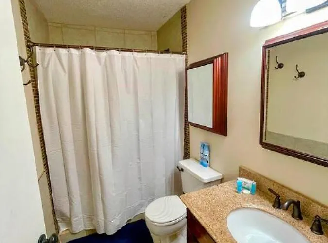 Town And Country Getaway 3br 3ba, 20 Min Famu Fsu Holiday home Tallahassee
