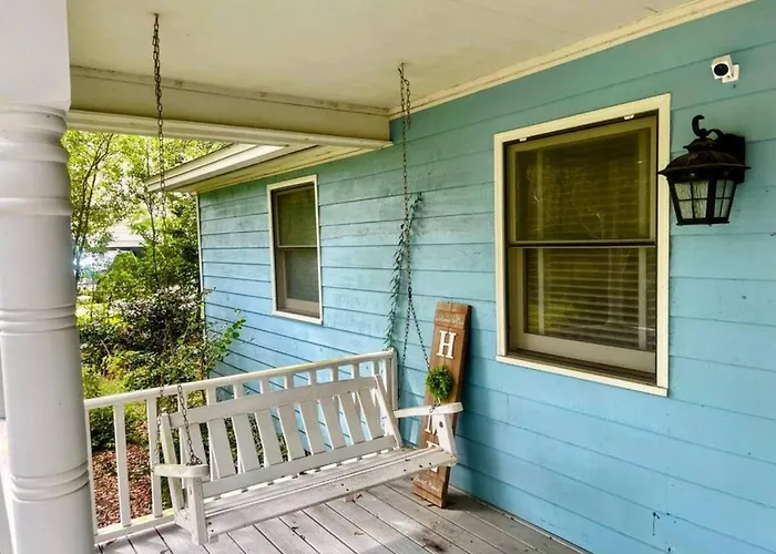 Town And Country Getaway 3br 3ba, 20 Min Famu Fsu Holiday home Tallahassee